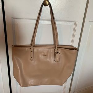 Coach tote